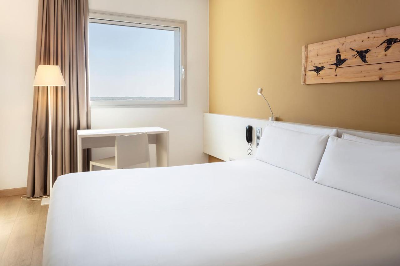 บี แอนด์ บี โฮเต็ล บิลาเดกัน Hotel บีลาเดอกันส์ ภายนอก รูปภาพ
