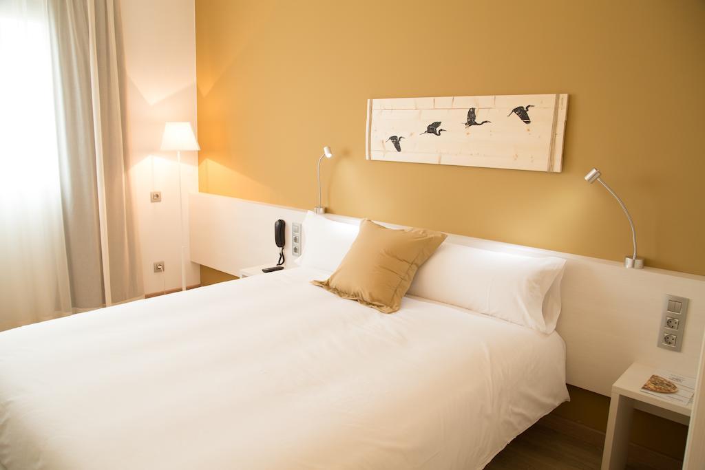 บี แอนด์ บี โฮเต็ล บิลาเดกัน Hotel บีลาเดอกันส์ ภายนอก รูปภาพ