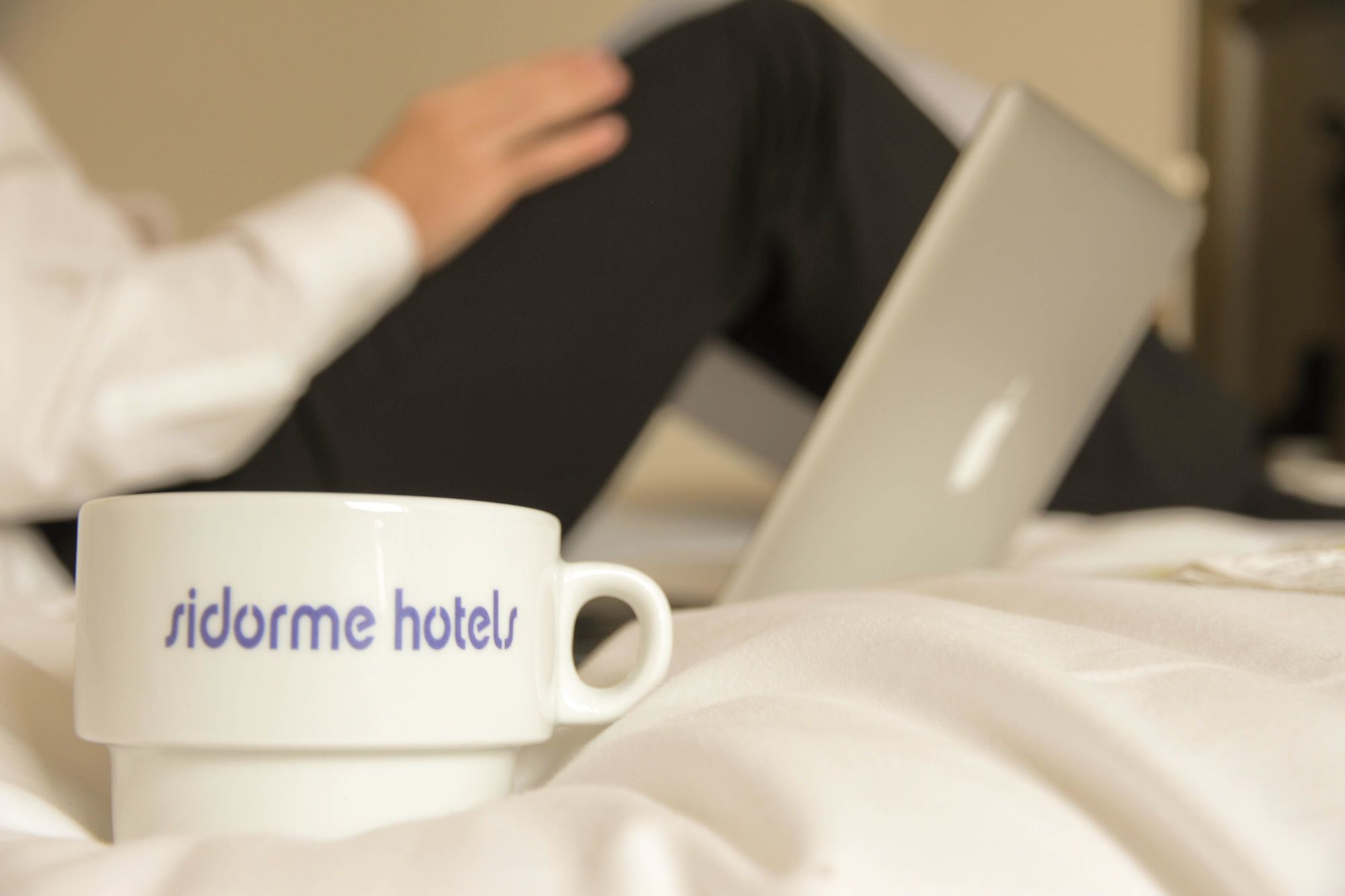 บี แอนด์ บี โฮเต็ล บิลาเดกัน Hotel บีลาเดอกันส์ ภายนอก รูปภาพ